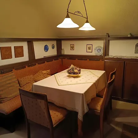 Grothoff Apartment *